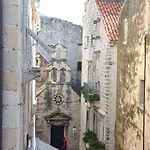 בית הארחה In